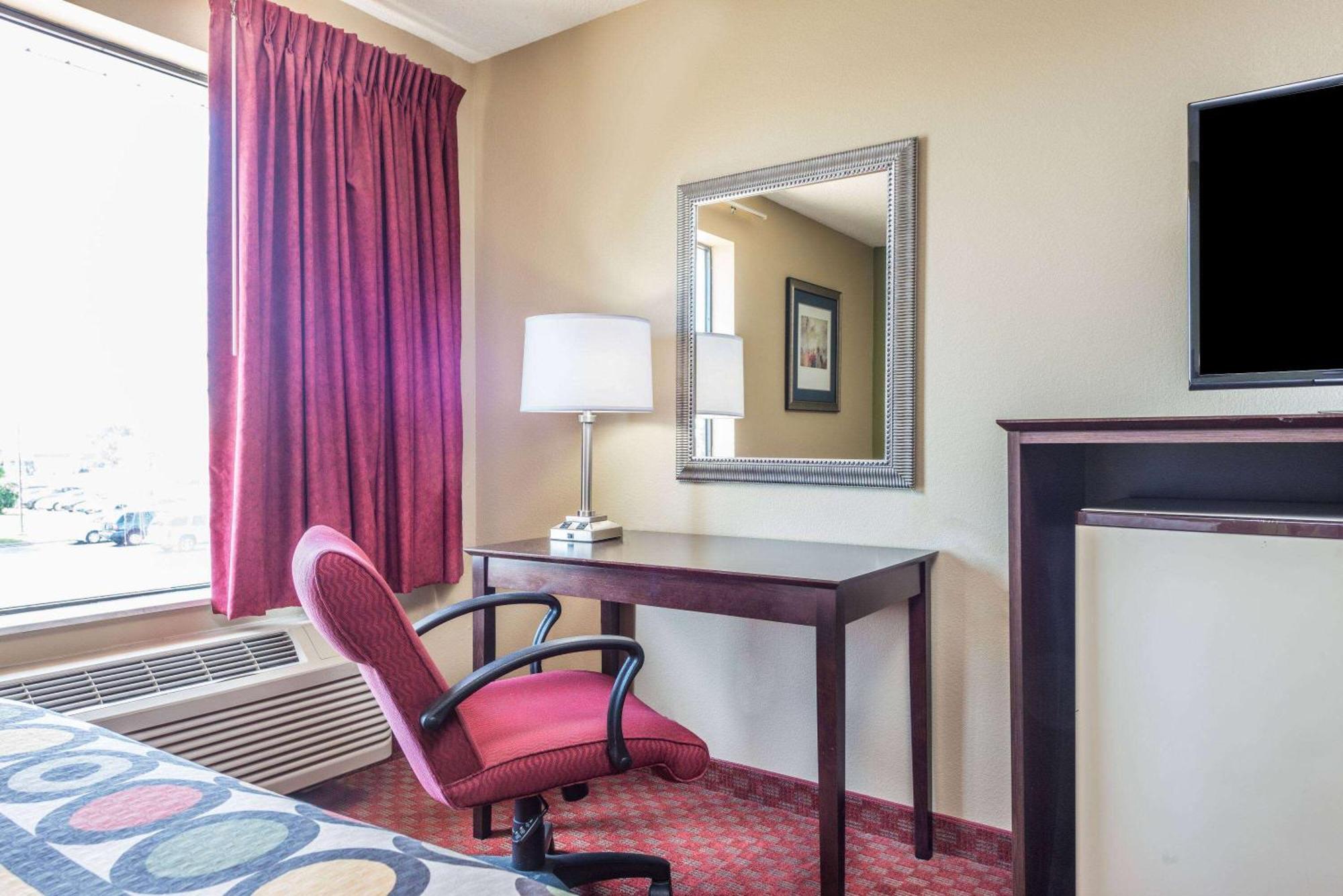 ซูเปอร์ 8 บาย วินด์แฮม ทรอย อิลลินอยส์/เซนต์หลุยส์ แอเรีย Hotel Troy ภายนอก รูปภาพ