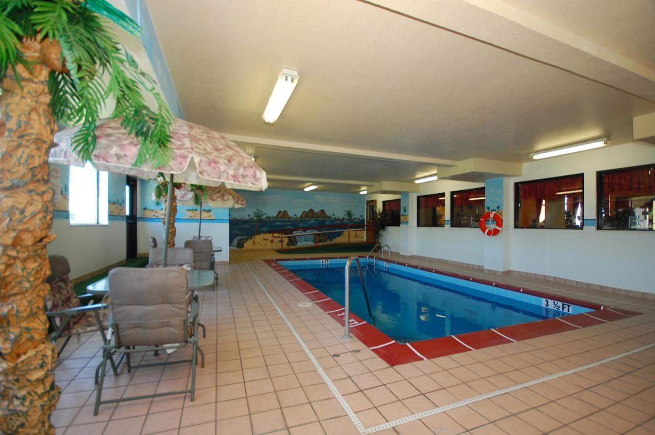ซูเปอร์ 8 บาย วินด์แฮม ทรอย อิลลินอยส์/เซนต์หลุยส์ แอเรีย Hotel Troy ภายนอก รูปภาพ