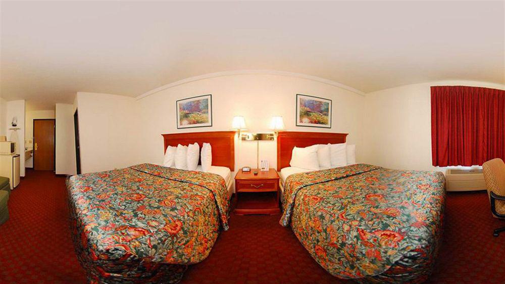 ซูเปอร์ 8 บาย วินด์แฮม ทรอย อิลลินอยส์/เซนต์หลุยส์ แอเรีย Hotel Troy ภายนอก รูปภาพ
